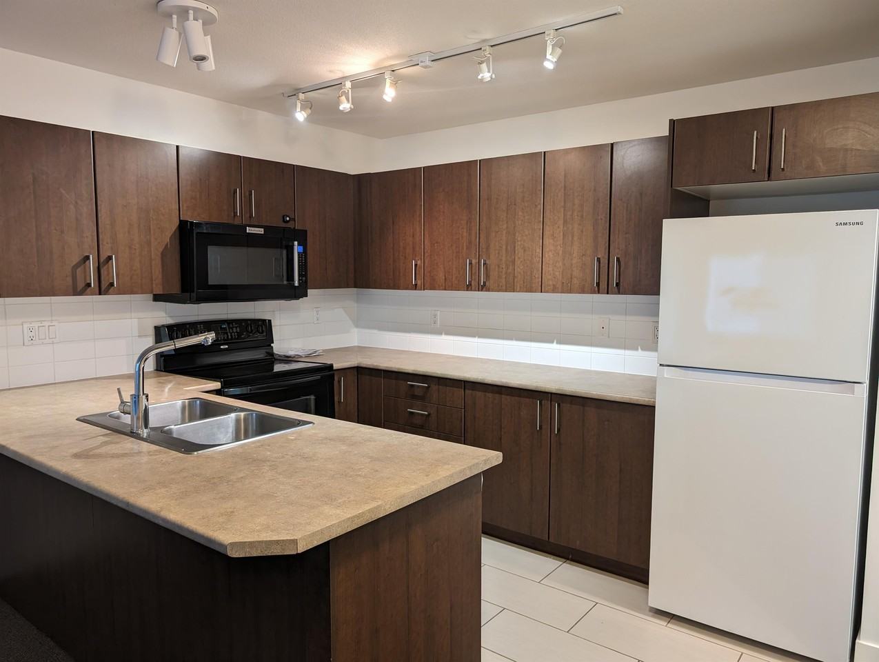 45561 Yale Rd #110 - Photo 3 of 16