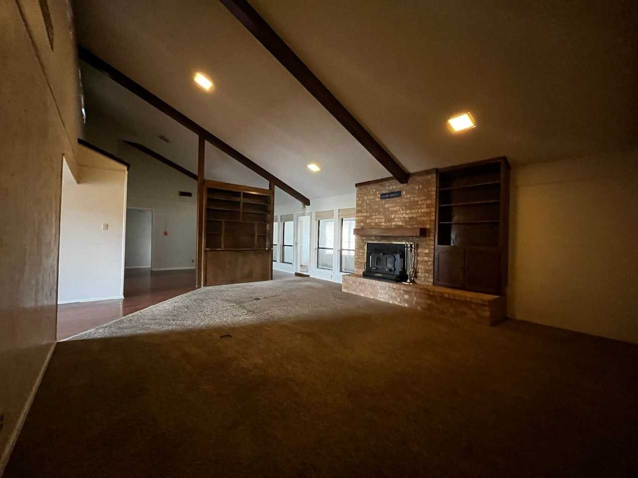 3834 Lake Ridge Dr - Photo 5 of 18