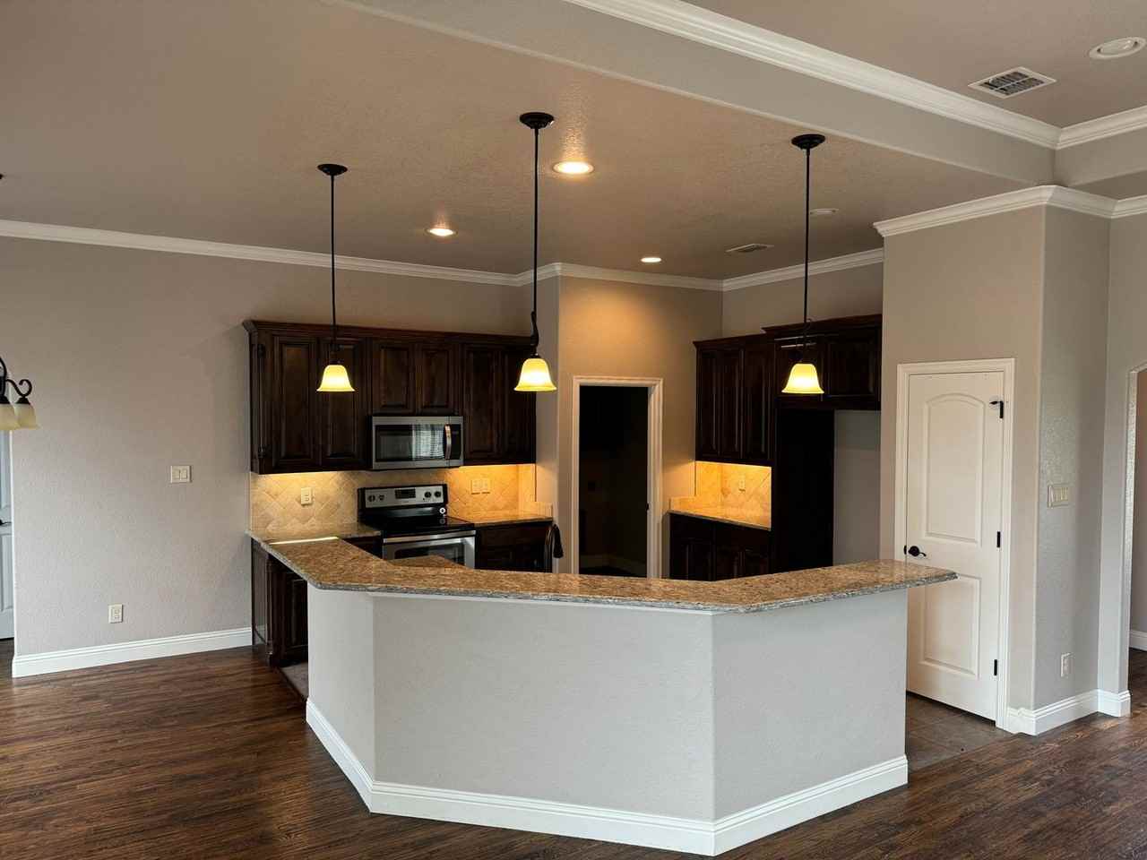 105 Sandstone Ln - Photo 2 of 24