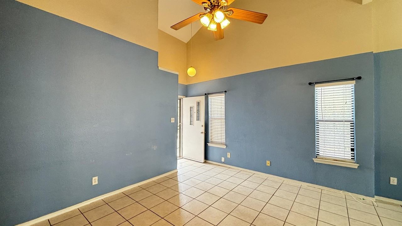 3121 Royal Banner Ln #1 - Photo 3 of 30