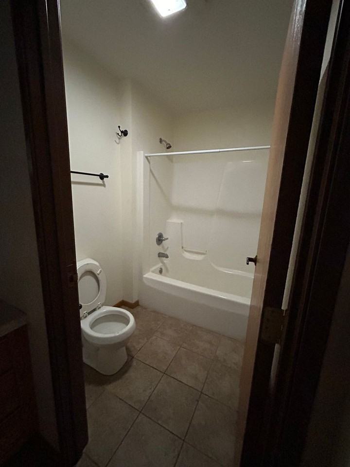 1232 Second St - Photo 2 of 7