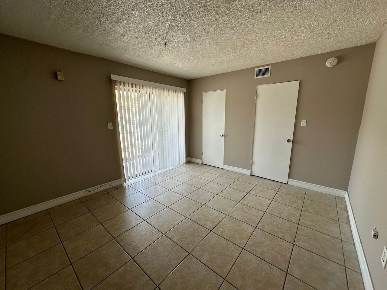 1830 Maravilla Ave #502 - Photo 6 of 50