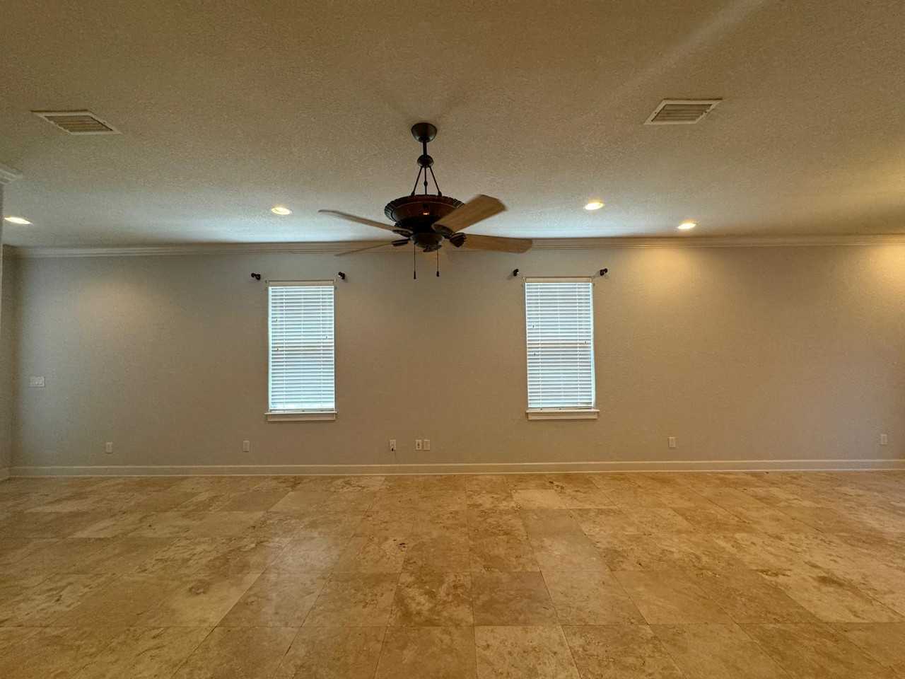 241 Inverrary Dr #1 - Photo 5 of 24
