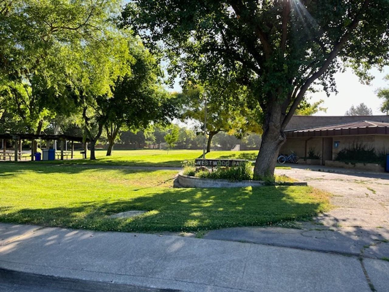 2010 Calaveras Ave - Photo 2 of 2