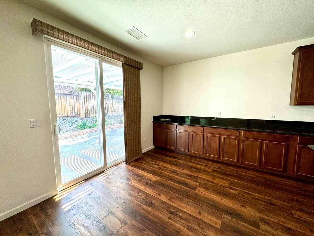 2065 Red Willow Dr - Photo 4 of 21