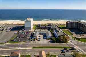 featured image of 333 Ocean Blvd