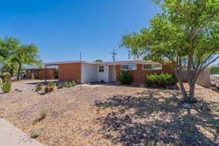 3433 S Mead Ave - Photo 1 of 1