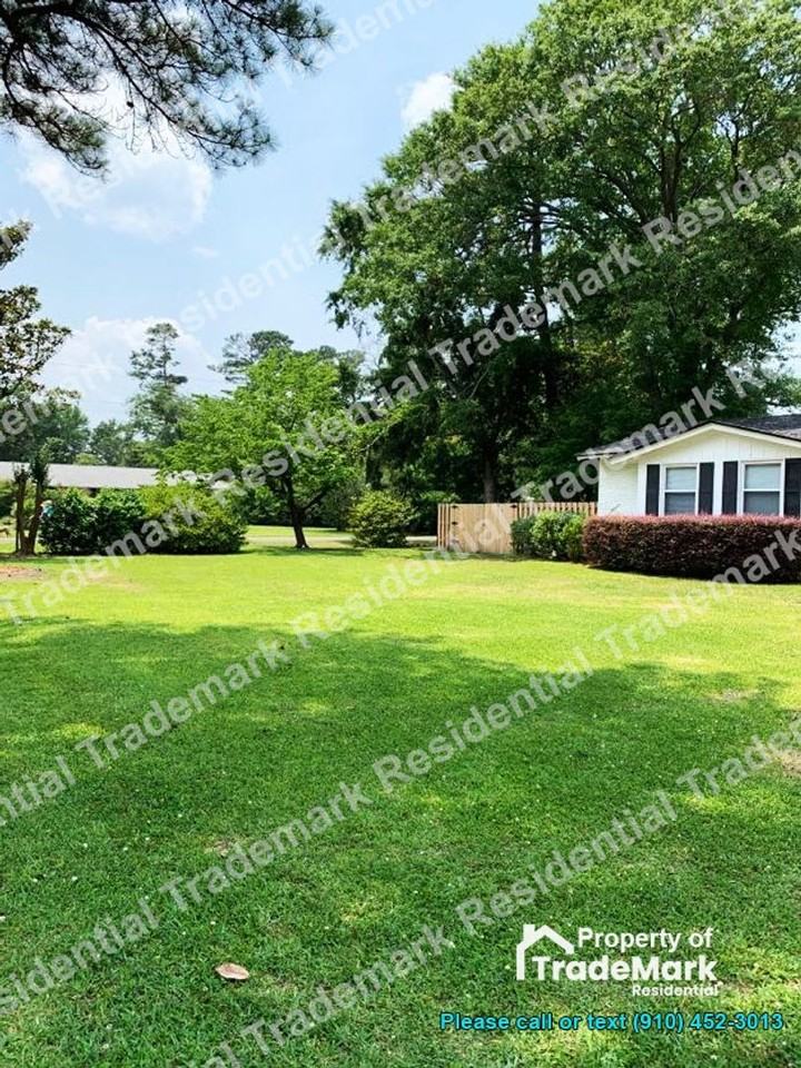 1710 Lincoln Rd - Photo 2 of 21