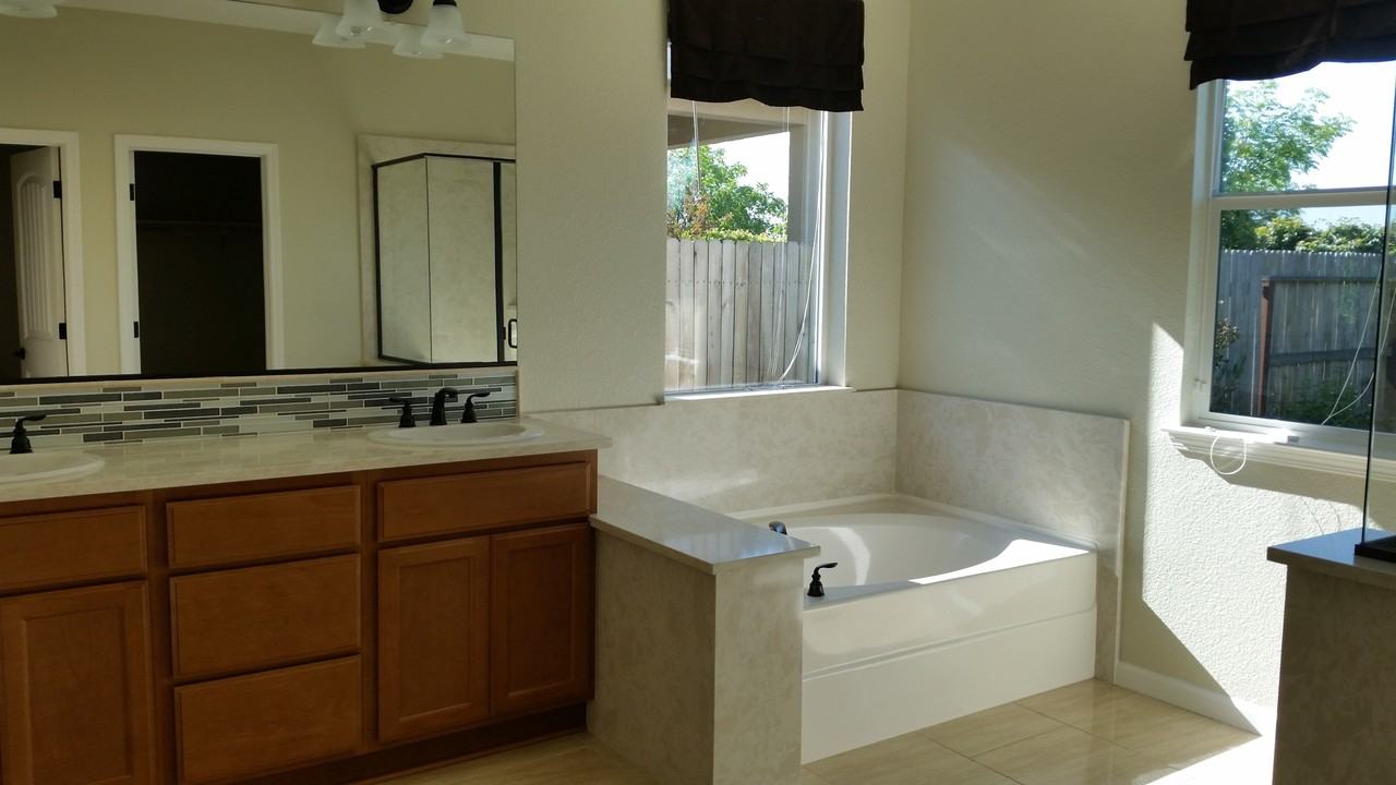 4837 Langley Way - Photo 5 of 13