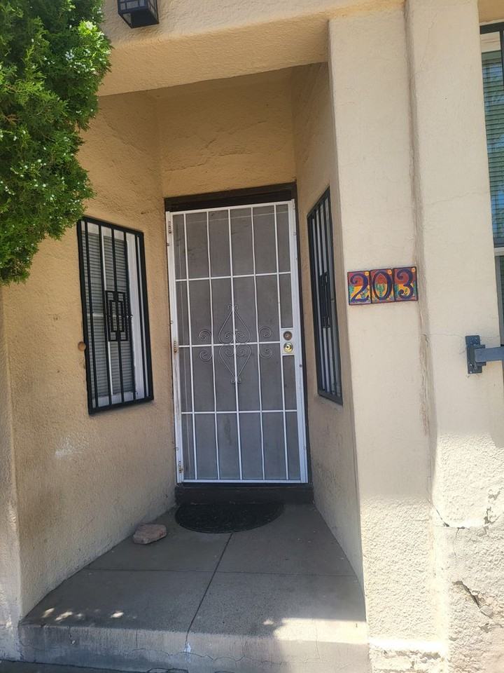 Stanford/Silver - Photo 6 of 16