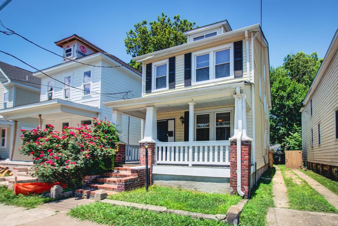 740 A Ave - Photo 2 of 41