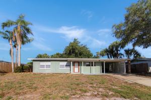 featured image of 1612 Larchwood Dr