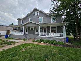 215 18th St NE - Photo 1 of 1