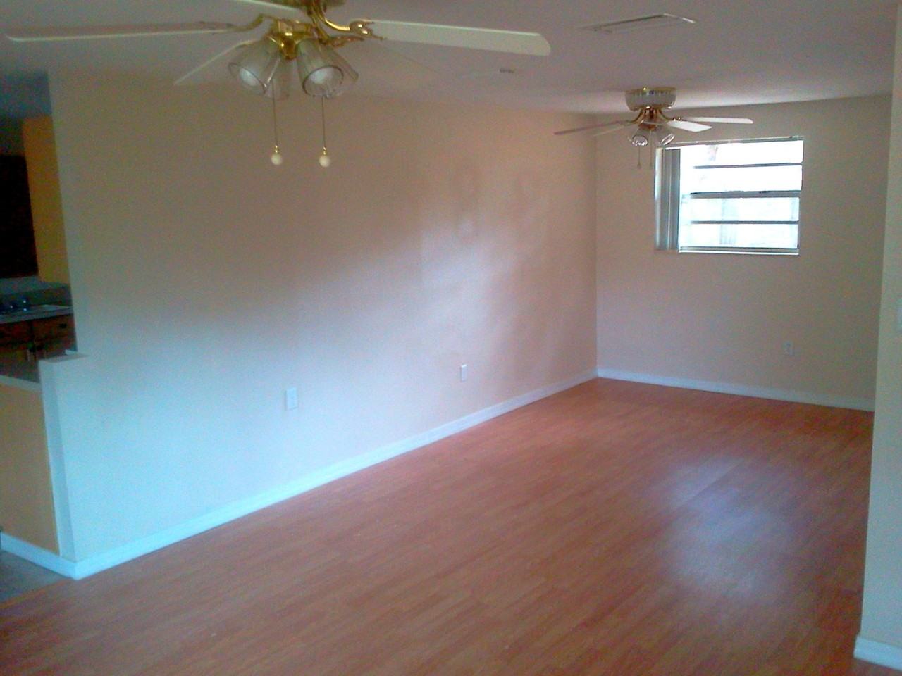 612 Mohawk Ave - Photo 3 of 11