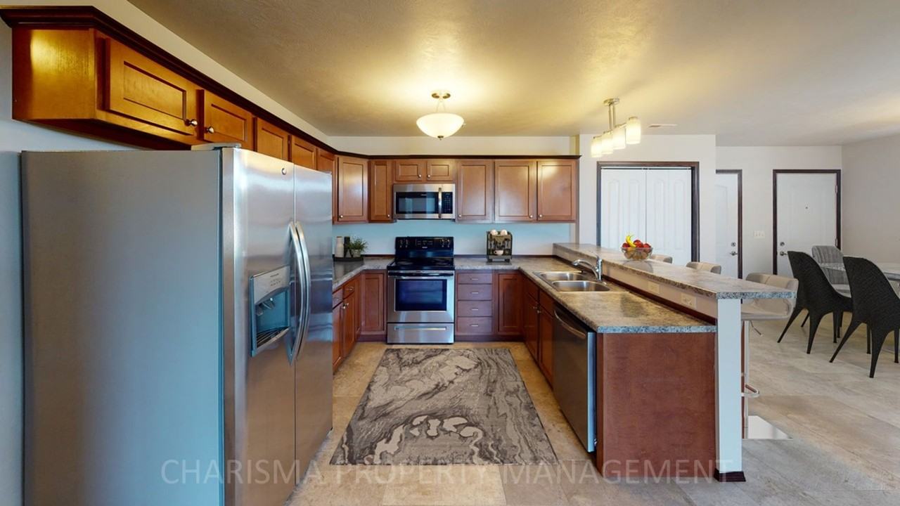 310 Vernon Dr #4 - Photo 7 of 24