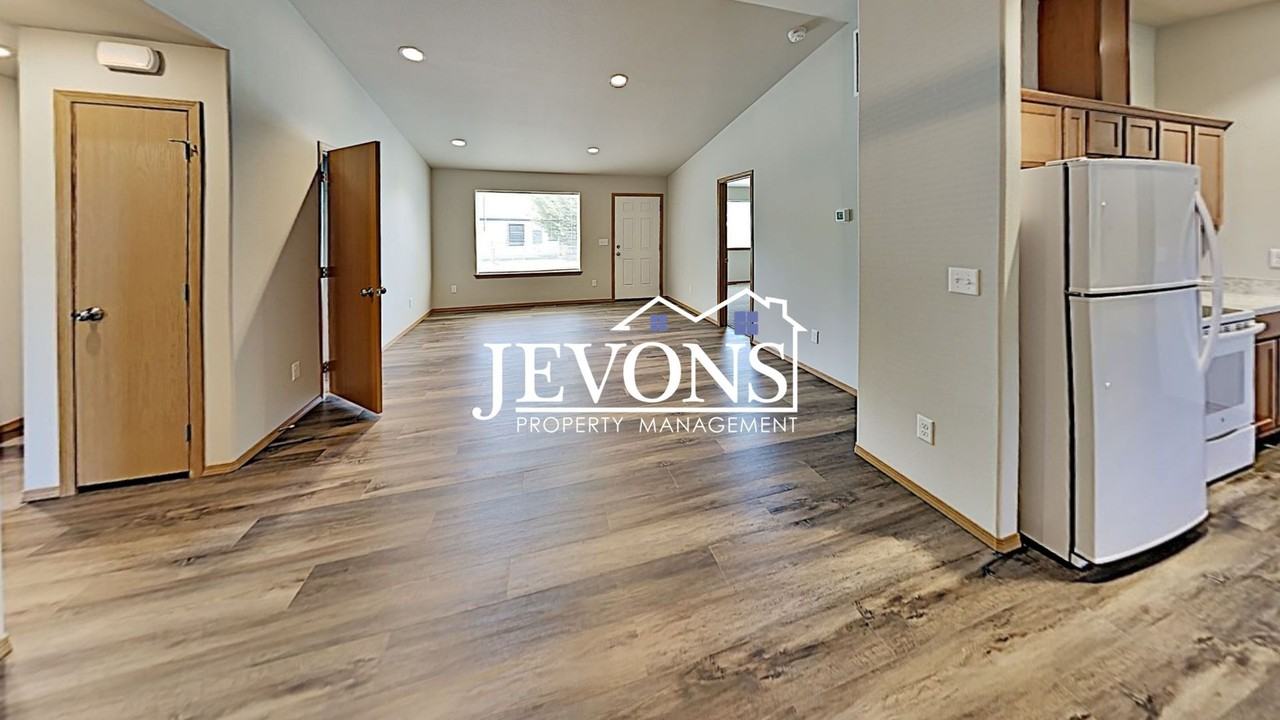 1714 S 9th Ave Yakima, WA 98902 - Photo 4 of 31