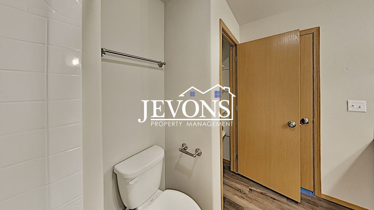 1714 S 9th Ave Yakima, WA 98902 - Photo 7 of 31