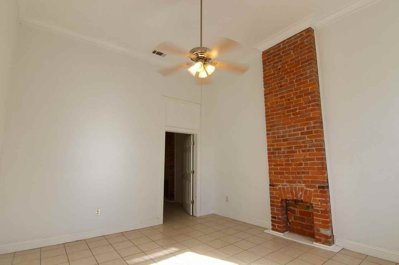 2601-03 St Ann St - Photo 2 of 12