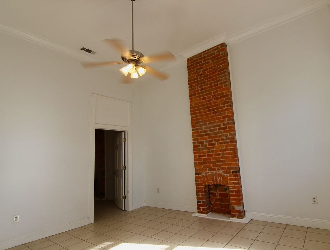 2601-03 St Ann St - Photo 3 of 12