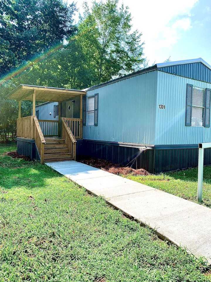 1309 Lee Road 166 - Photo 2 of 8