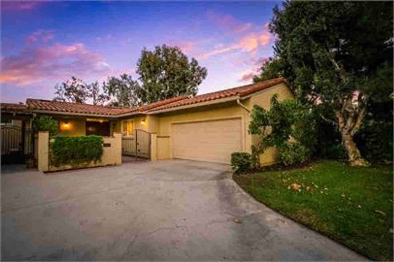 2987 Quedada - Photo 2 of 46