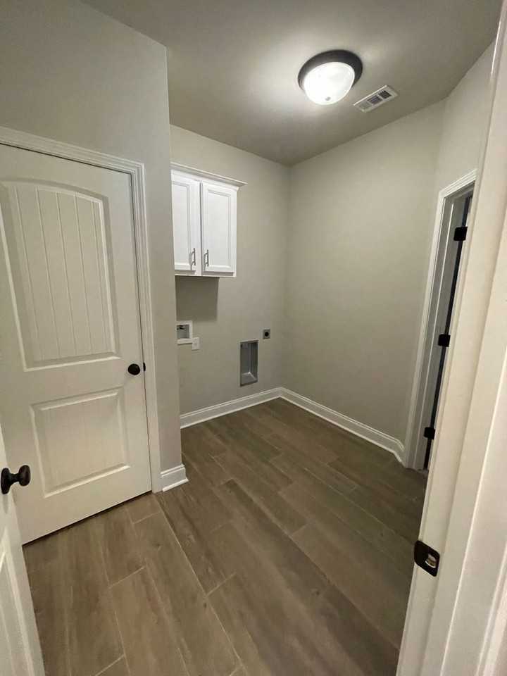 23643 Blythewood Ln - Photo 5 of 33