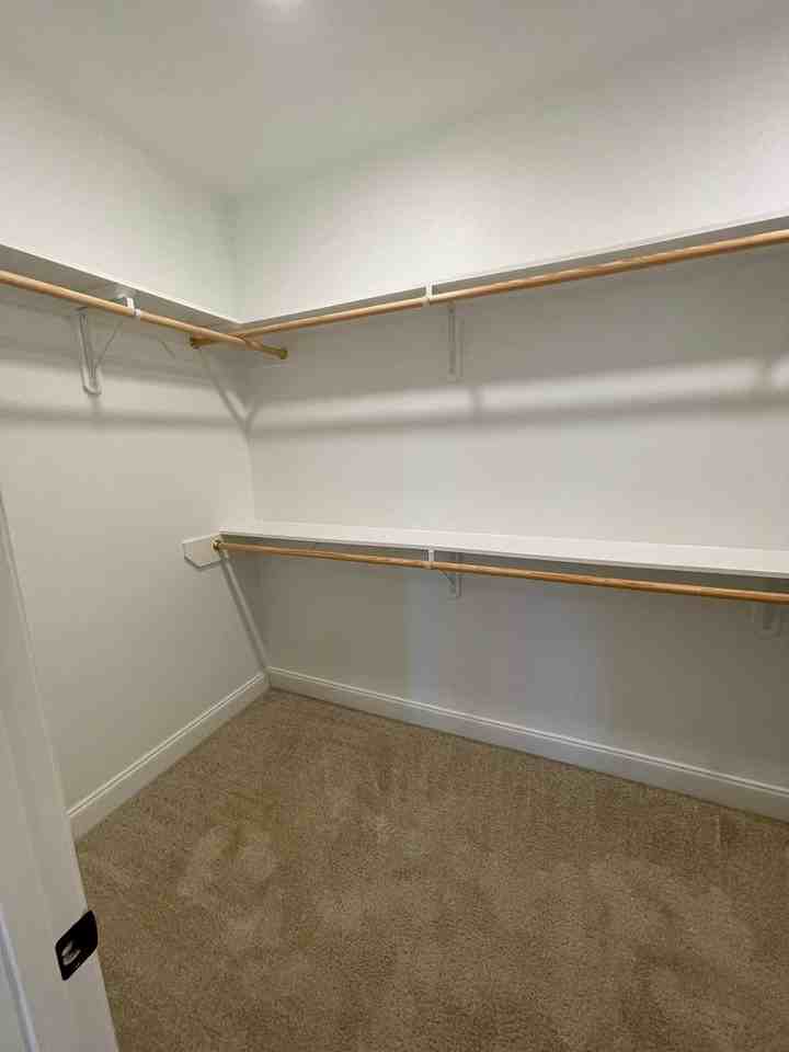 23643 Blythewood Ln - Photo 7 of 33