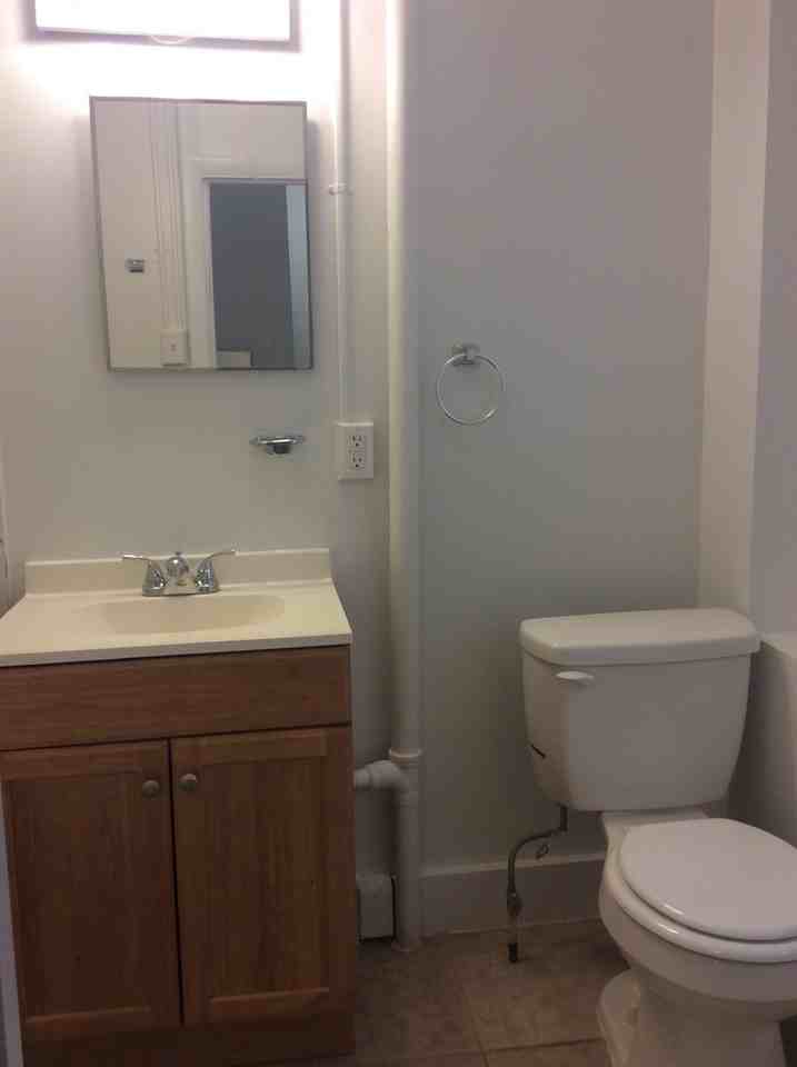 371 Oak Ln - Photo 2 of 21