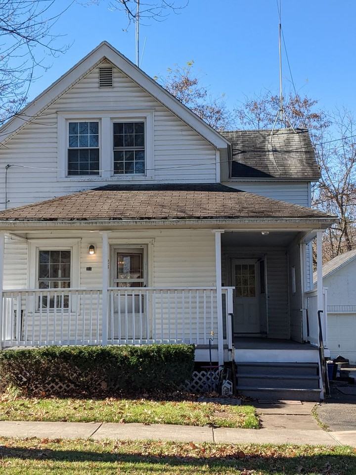 23 Mechanic St