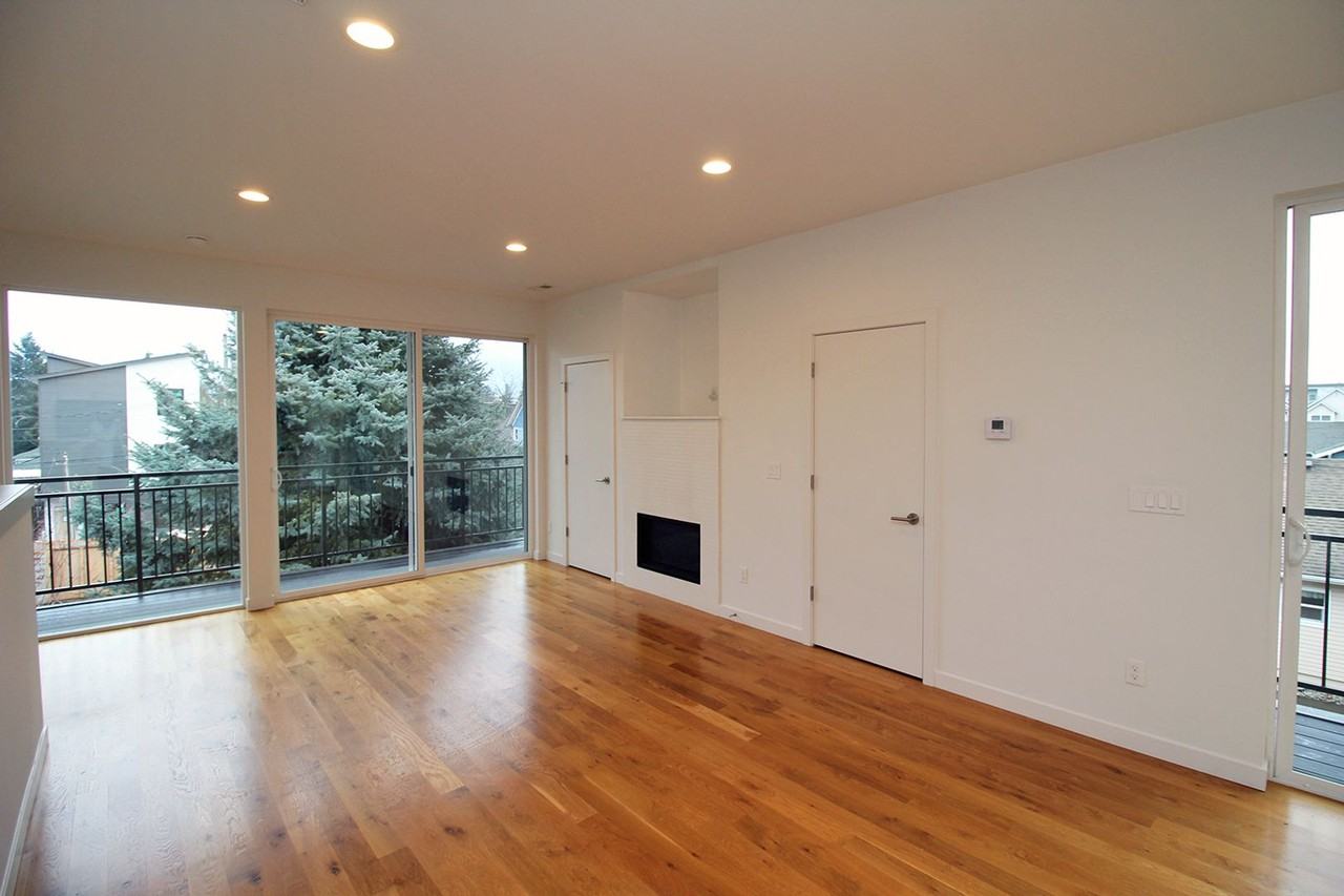1020 N Ainsworth St - Photo 7 of 32