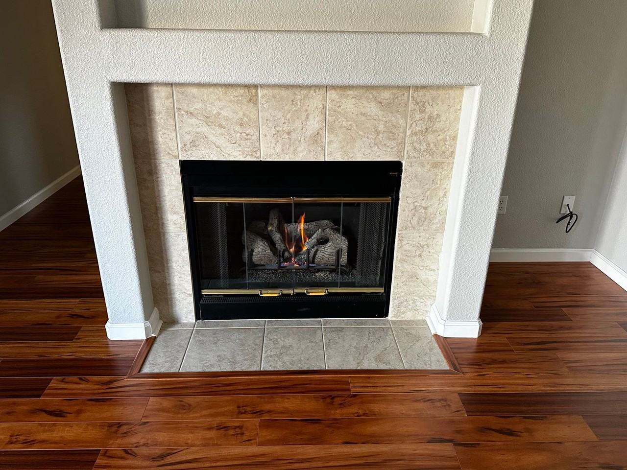 575 Quindell Way - Photo 3 of 27