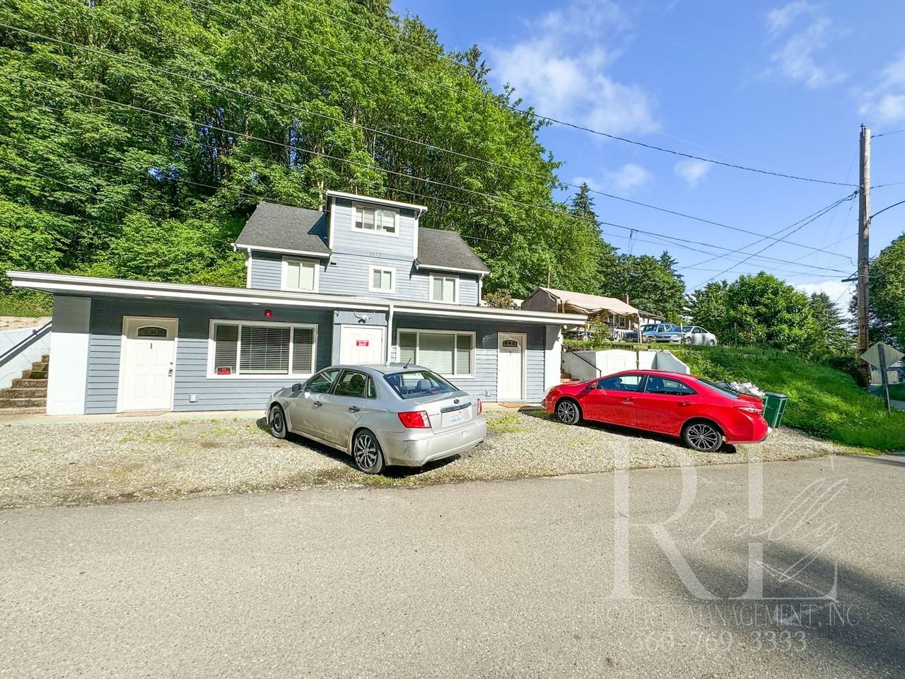 1172 Arnold Avenue East #1 - Photo 3 of 18