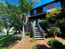 featured image of 193 Kinloch Ct