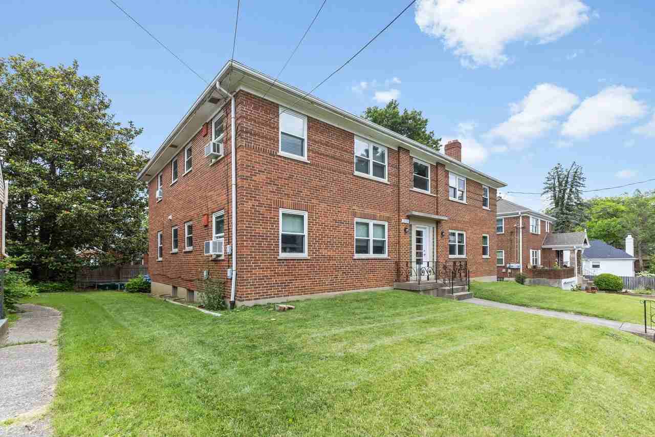 Oakley- Charming 4 family and desirable street - Photo 2 of 7