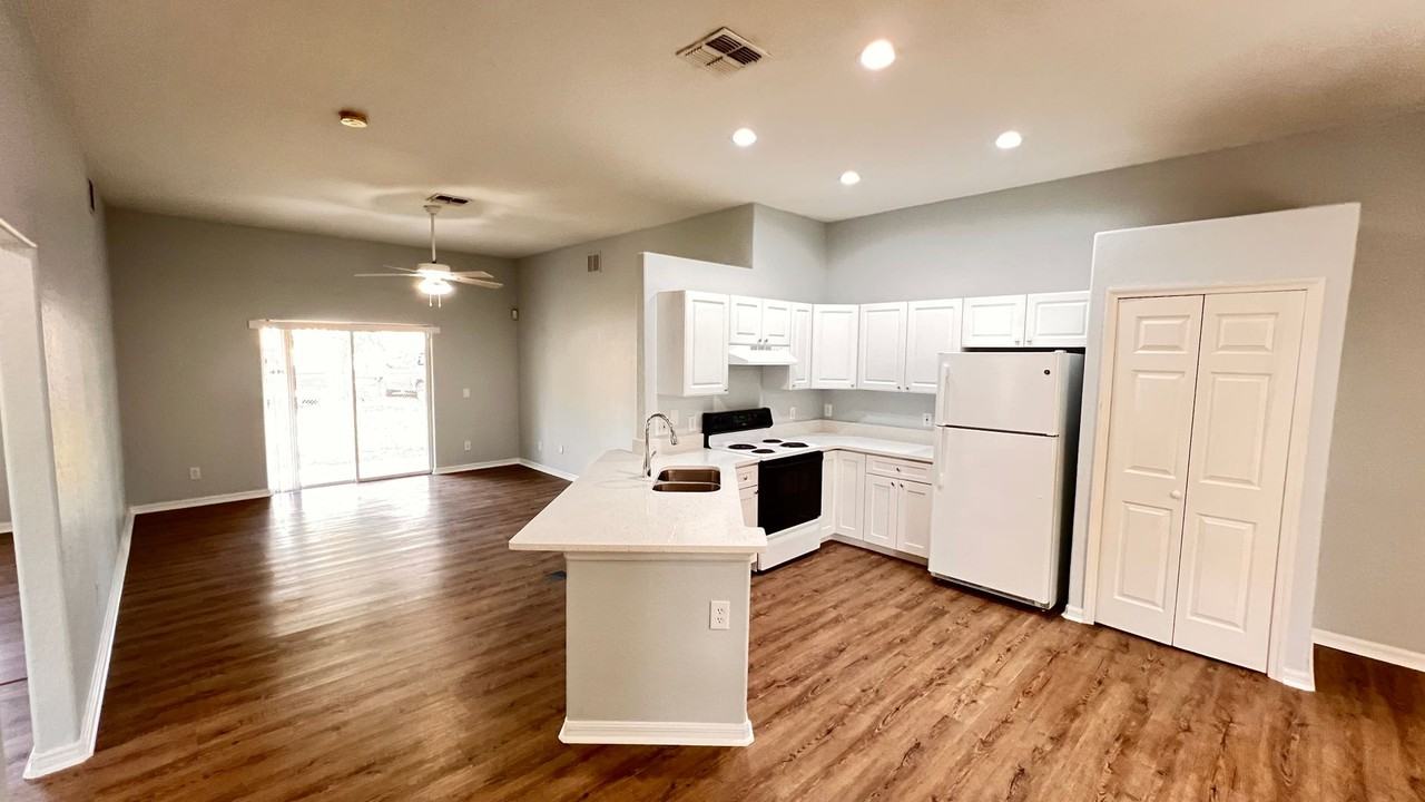 116 Normandale Avenue - Photo 7 of 31