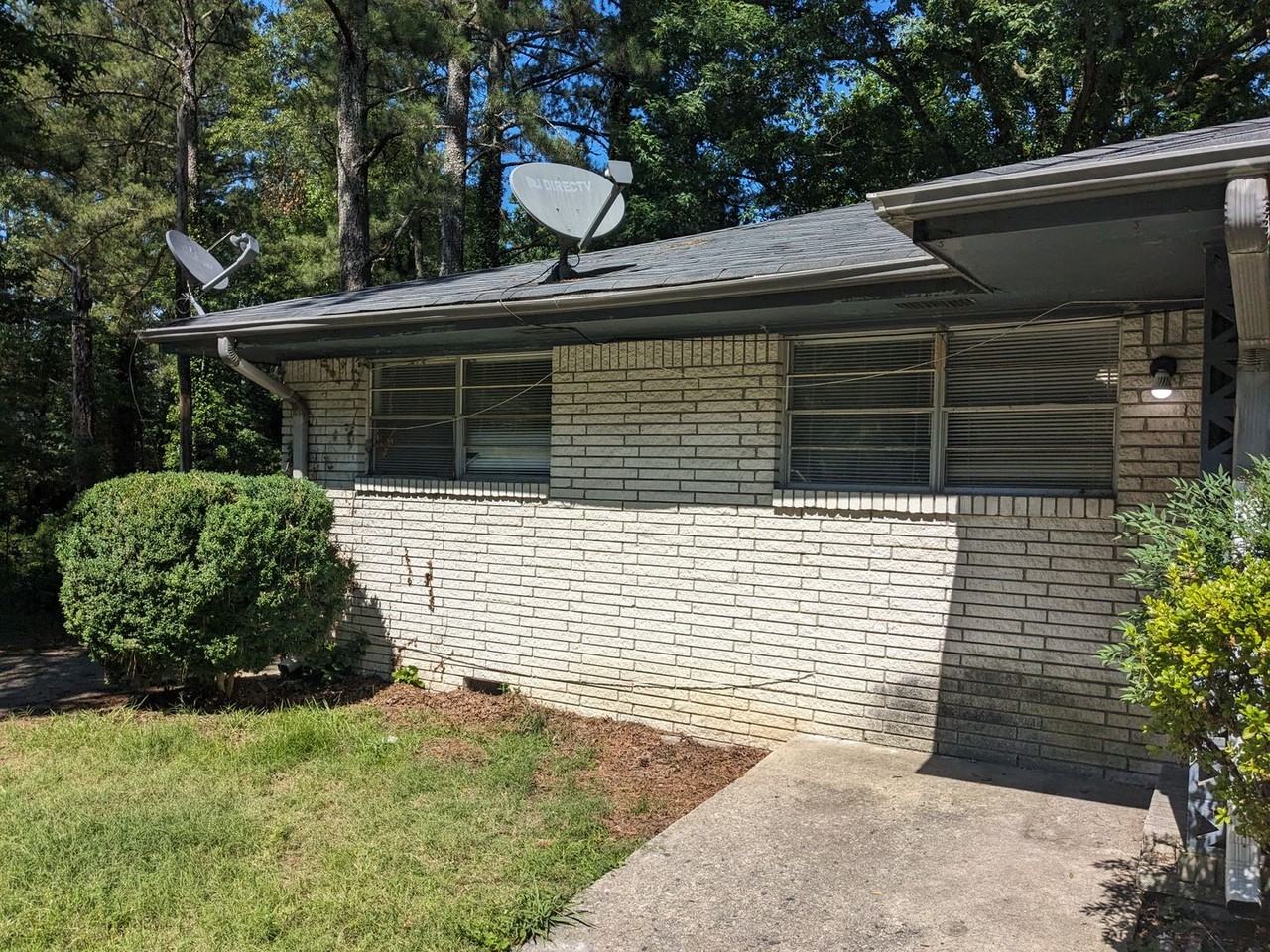 654 Roy Huie Rd - Photo 2 of 17