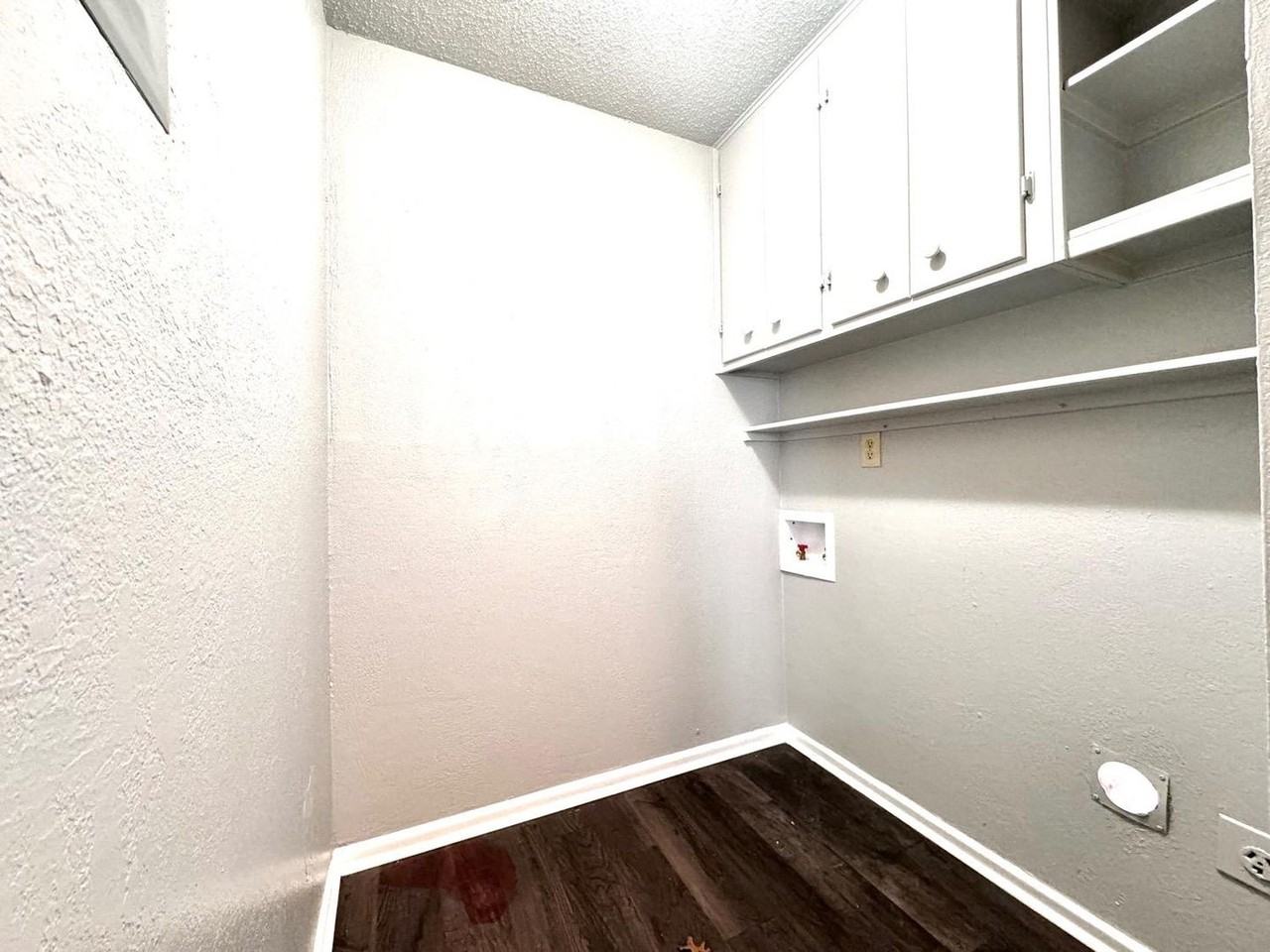 5763 38th St - Photo 7 of 17