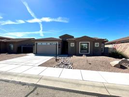 featured image of 2448 Cliff Rose Way