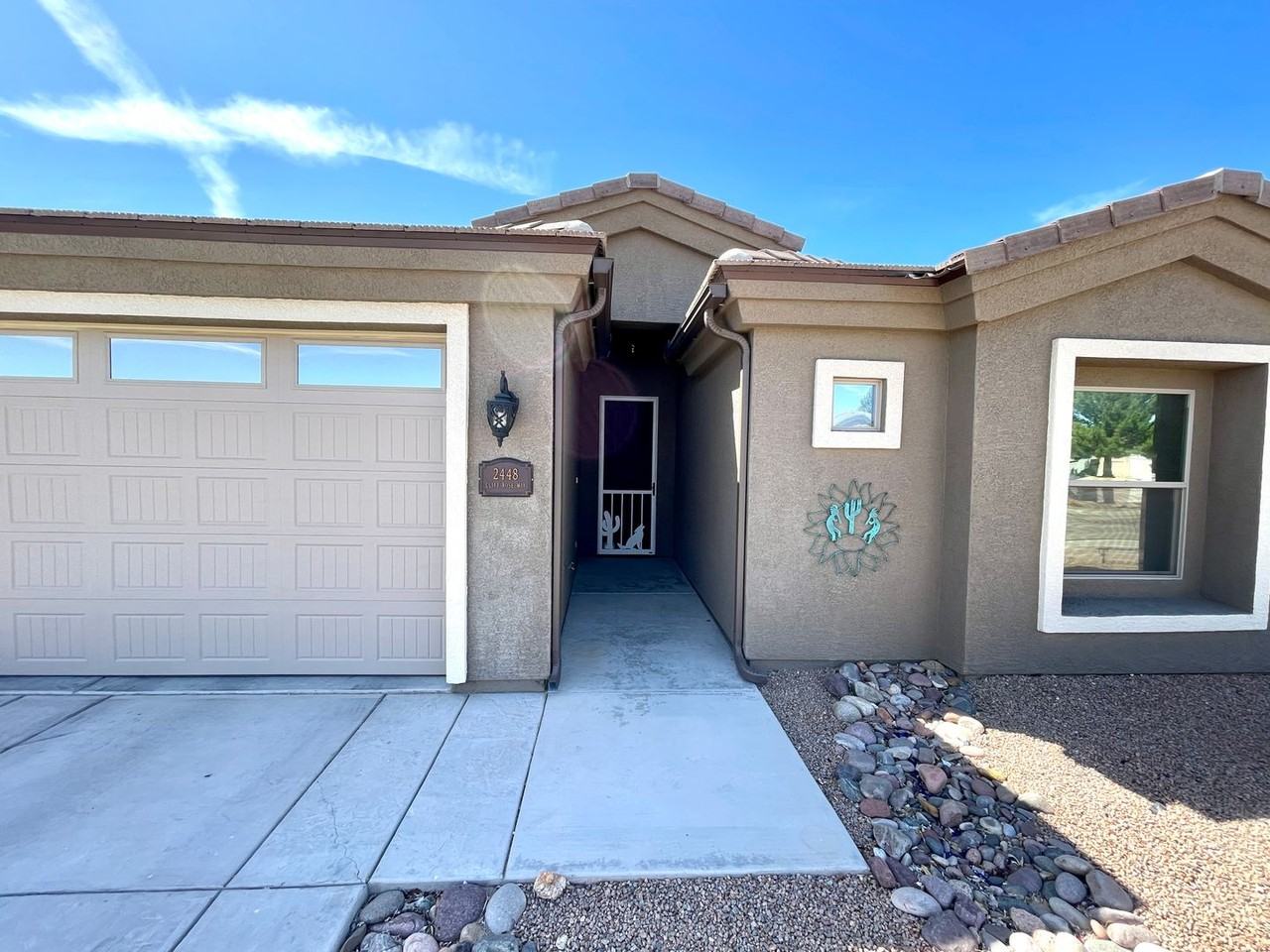 2448 Cliff Rose Way - Photo 4 of 42