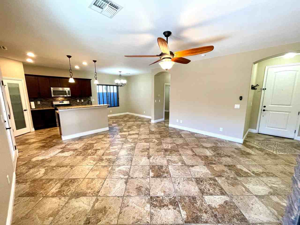 2448 Cliff Rose Way - Photo 6 of 42