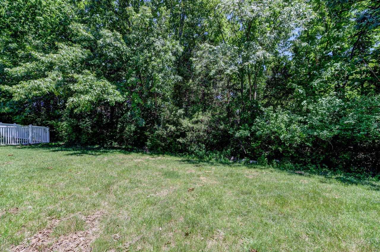 650 Top Notch Ln - Photo 4 of 32