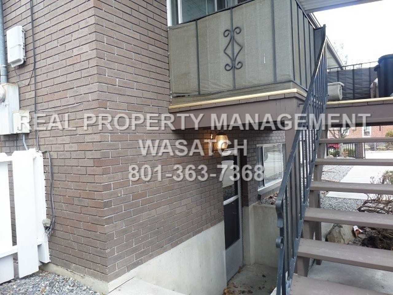 2006 E Yuma View Dr - Photo 2 of 10