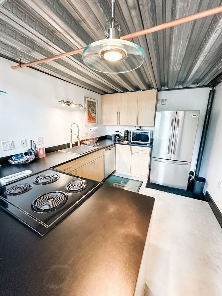 1111 Osage St - Photo 7 of 22