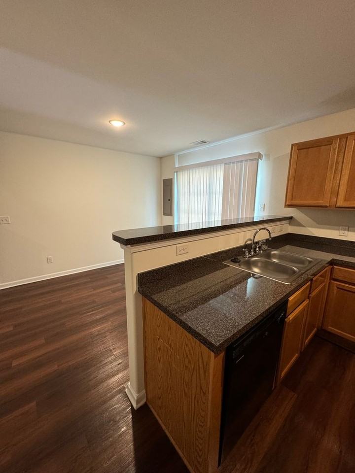 81 Bearing Cir - Photo 7 of 14