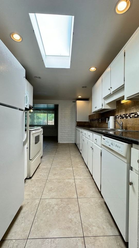 6864 E 45th St - Photo 7 of 14