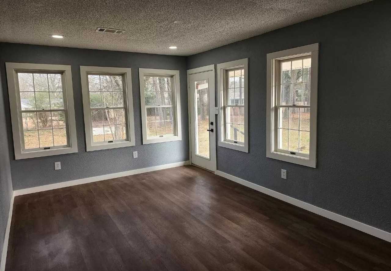 11 Cloverdale Blvd - Photo 2 of 23