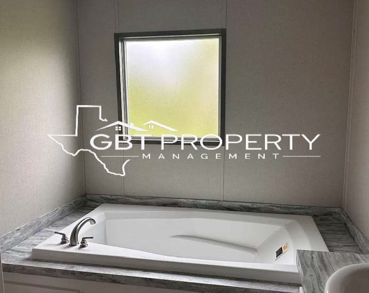 406 Haynes Street #B - Photo 3 of 5