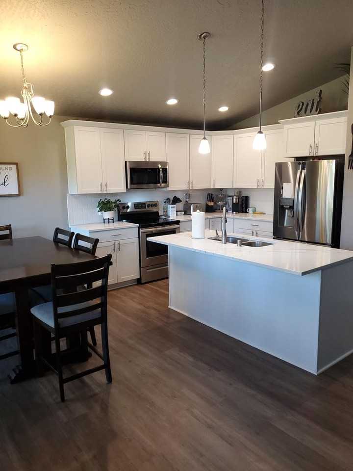 1529 E Marilyn Cir - Photo 3 of 28