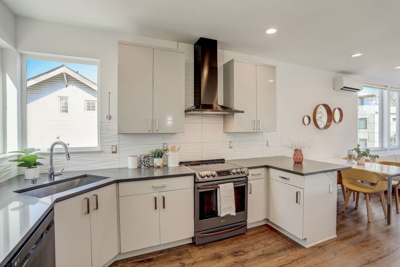 1761 16th Ave S - Photo 4 of 30