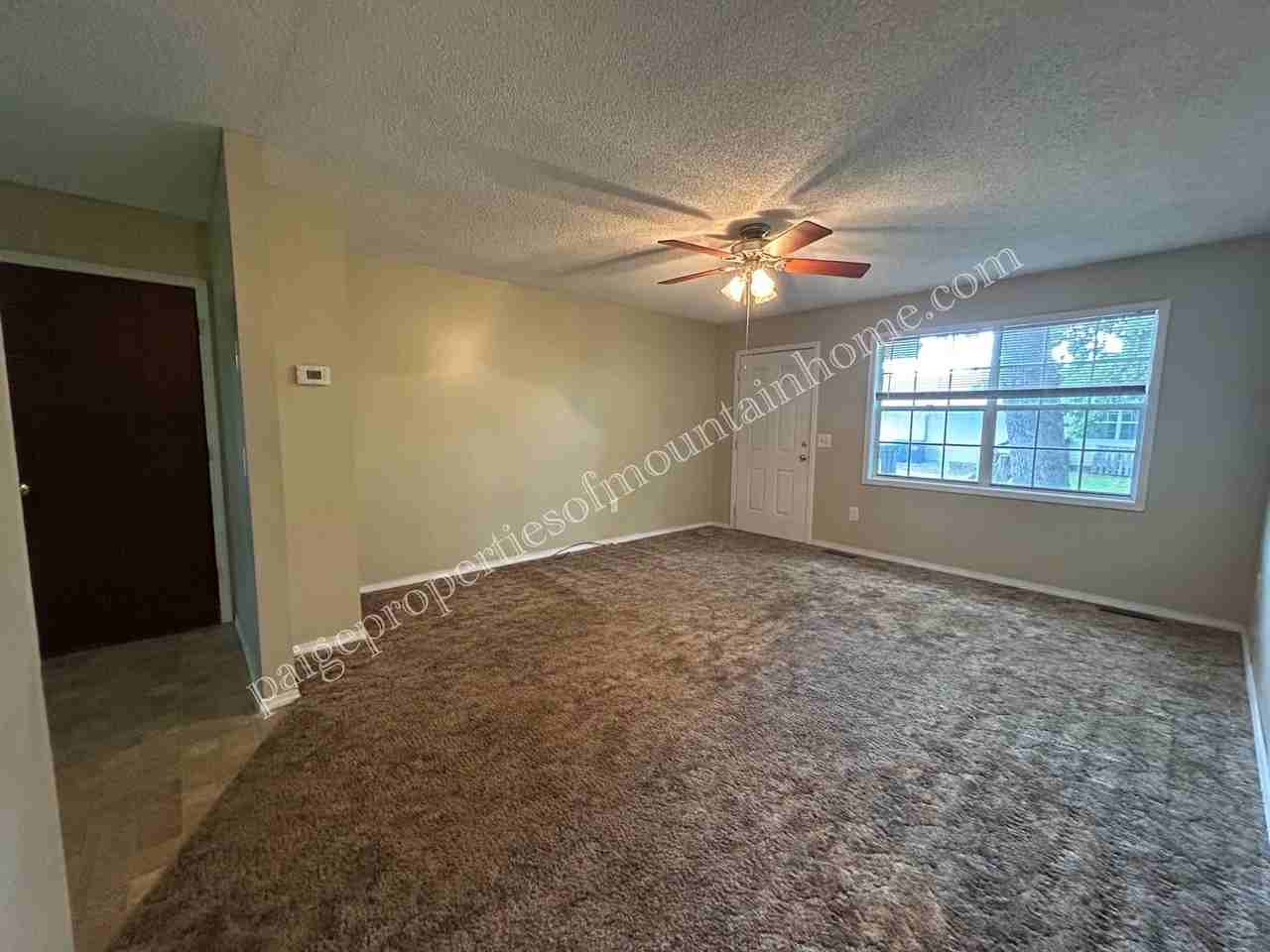 1304-1306 Meadowbrook - Photo 2 of 17